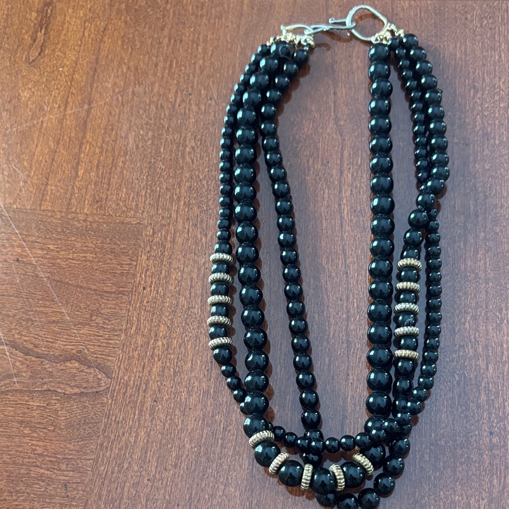 Chic Black and Gold Beaded Necklace